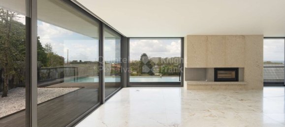 Casa de 3 dormitorios en Viana do Castelo, Portugal No. 121707 4