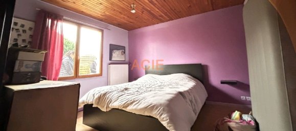 2 bedrooms House in Louvres, France No. 150966 6