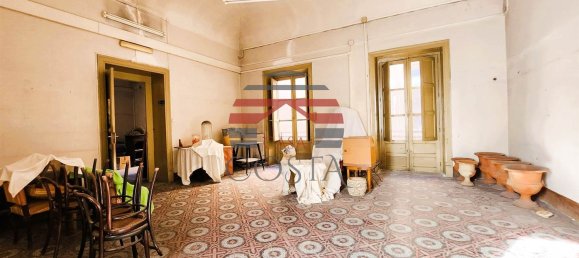 10 rooms Apartment in Palermo, Italy No. 129068 24
