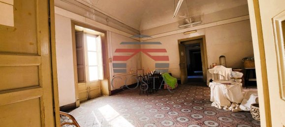 10 rooms Apartment in Palermo, Italy No. 129068 25
