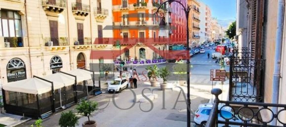 10 rooms Apartment in Palermo, Italy No. 129068 37