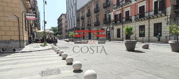 10 rooms Apartment in Palermo, Italy No. 129068 2