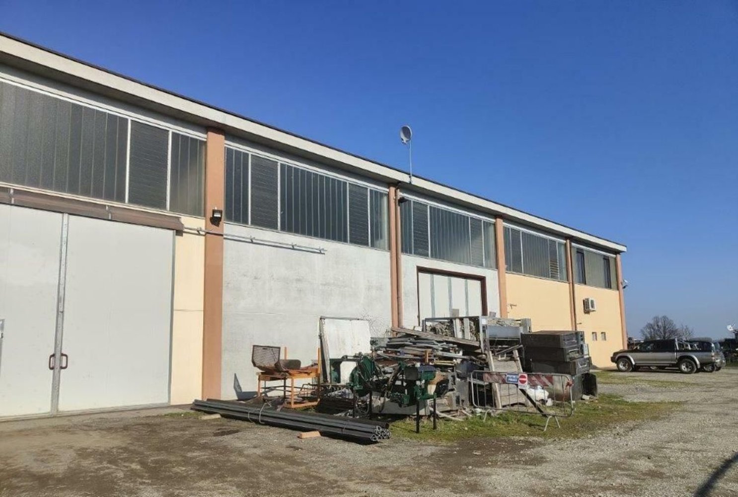  مستودع في Parma, Italy 241متر مربع رقم 257678