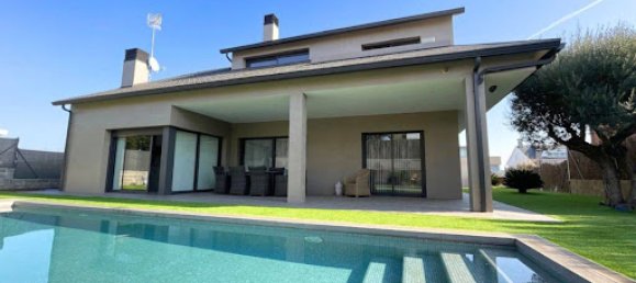 4 غرف نوم منزل في Palau-Solita I Plegamans, Spain رقم 142349 2