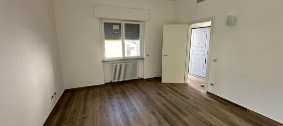 4غرفة منزل في Piacenza, Italy رقم 151981 12