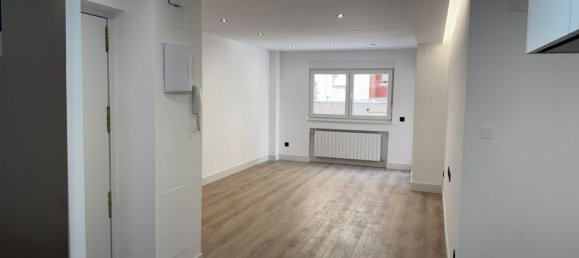 Квартира с 3 спальнями в Саламанка, Испания № 18186 3