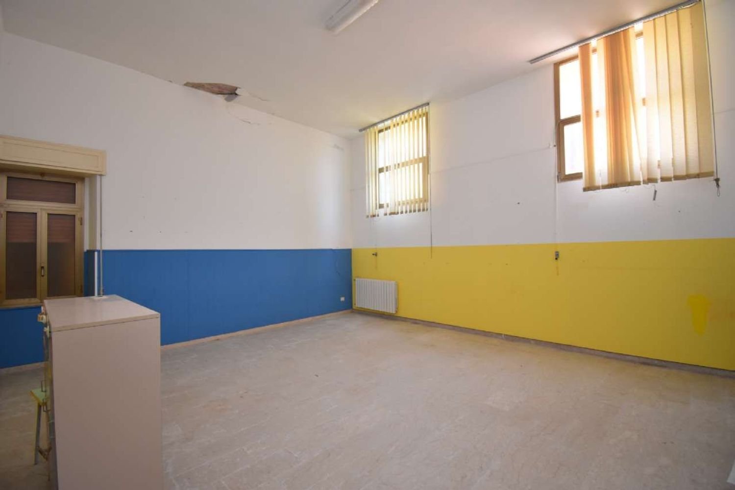 25 rooms House in Augusta, Italy No. 130669