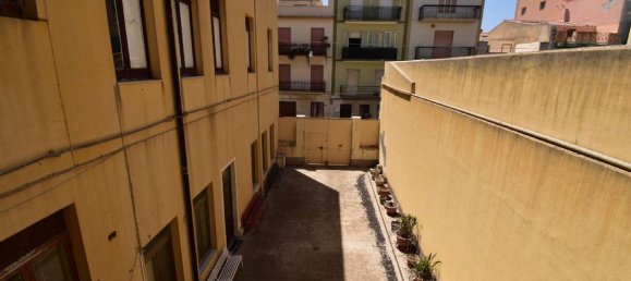 25 rooms House in Augusta, Italy No. 130669 4