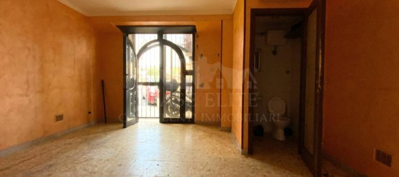 Коммерческая недвижимость с 1 комнатой в Ардеа, Италия № 294077 10