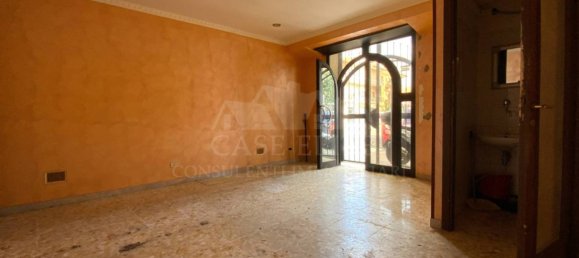 Коммерческая недвижимость с 1 комнатой в Ардеа, Италия № 294077 12