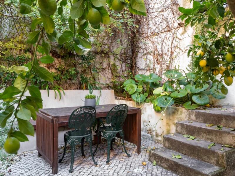 2 bedrooms Apartment in Lisbon, Portugal No. 137311