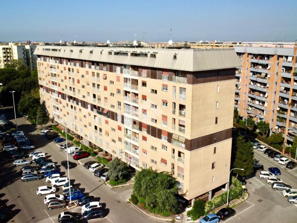 2 bedrooms Apartment in Rome, Italy No. 263315