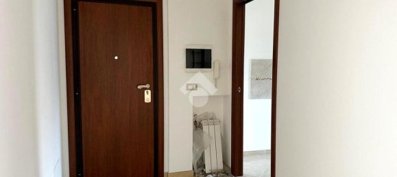 2 bedrooms Apartment in Rome, Italy No. 263315 2