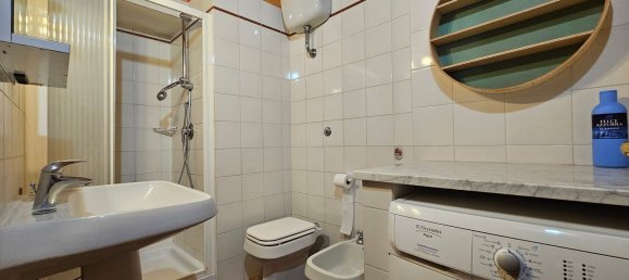 Квартира с 2 комнатами в Сан Джиминьяно, Италия № 127771 24