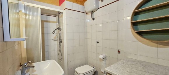 Квартира с 2 комнатами в Сан Джиминьяно, Италия № 127771 9