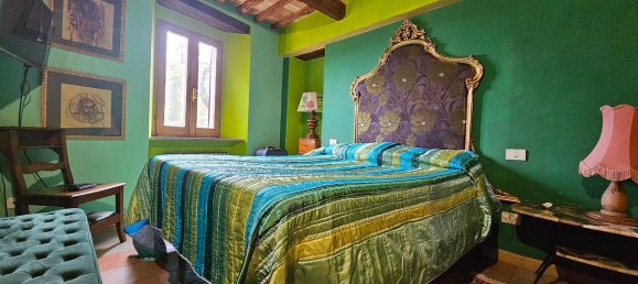 Квартира с 2 комнатами в Сан Джиминьяно, Италия № 127771 17