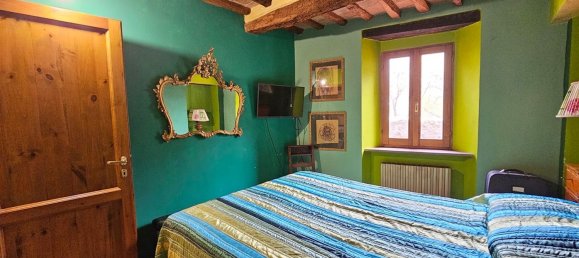 Квартира с 2 комнатами в Сан Джиминьяно, Италия № 127771 27