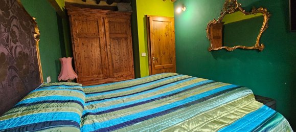 Квартира с 2 комнатами в Сан Джиминьяно, Италия № 127771 20