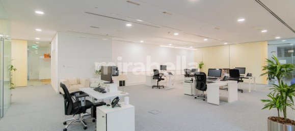 139.4m² Office in Jumeirah Golf Estates, UAE No. 13765 6