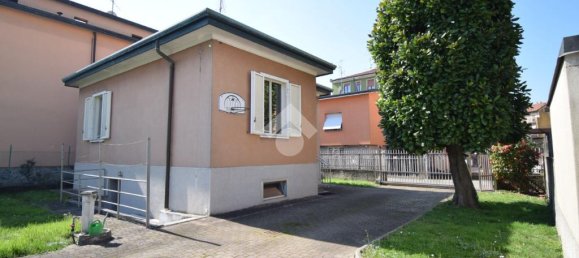 1 Schlafzimmer Villa in Monza, Italy, Nr. 54847 45