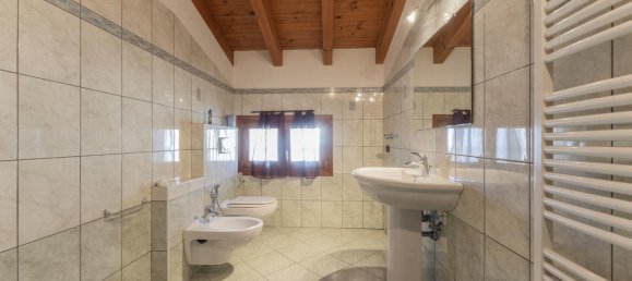 6 rooms Apartment in San Pietro in Casale, Italy No. 35337 25