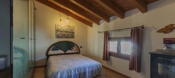 6 rooms Apartment in San Pietro in Casale, Italy No. 35337 20
