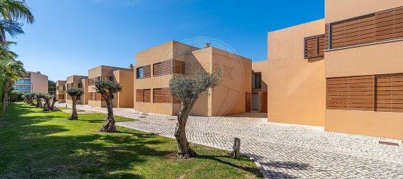 3 bedrooms Villa in Guia, Portugal No. 25659 2