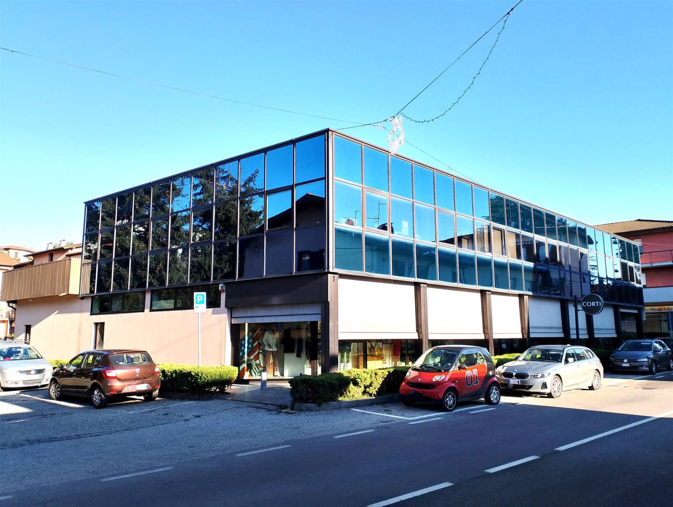 Escritório de 2 divisões em Besozzo, Italy N.º 63689