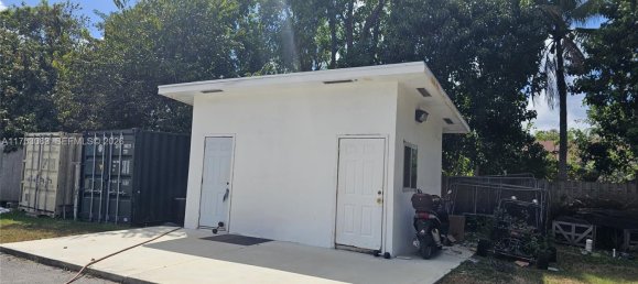 3 Schlafzimmer Villa in Miami, USA, Nr. 615395 9