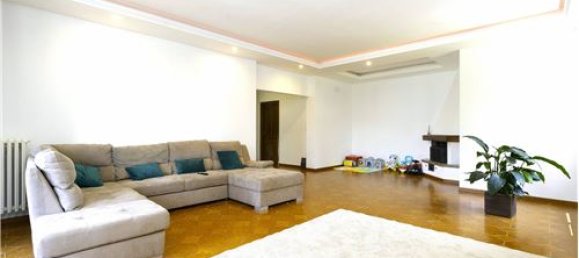 6 bedrooms Villa in Arcore, Italy No. 290173 8