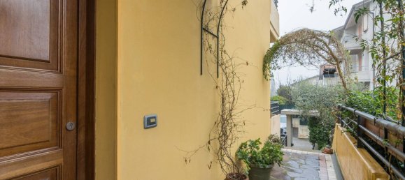 6-salle Villa à Pesaro, Italy No. 63564 9