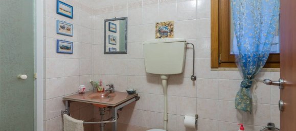 6-salle Villa à Pesaro, Italy No. 63564 23