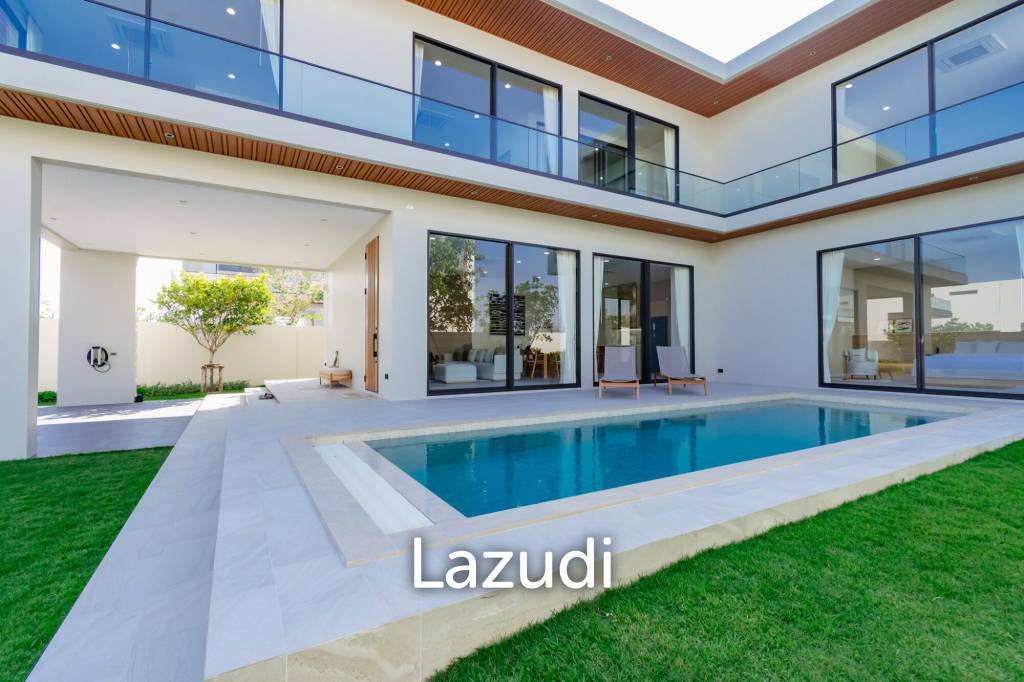 Villa de 4 dormitorios en Hua Hin, Thailand No. 27445