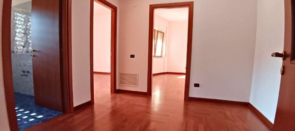 4-Zimmer Wohnung in Nocera Inferiore, Italy, Nr. 269187 10