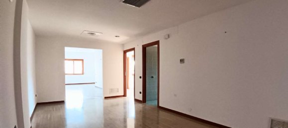 4-Zimmer Wohnung in Nocera Inferiore, Italy, Nr. 269187 2