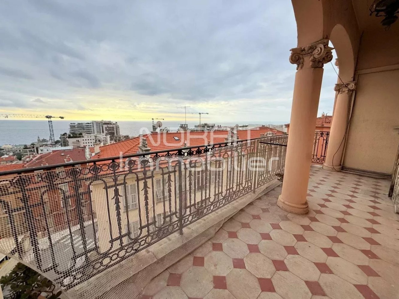 4 bedrooms Apartment in Alpes-Maritimes, France No. 291192