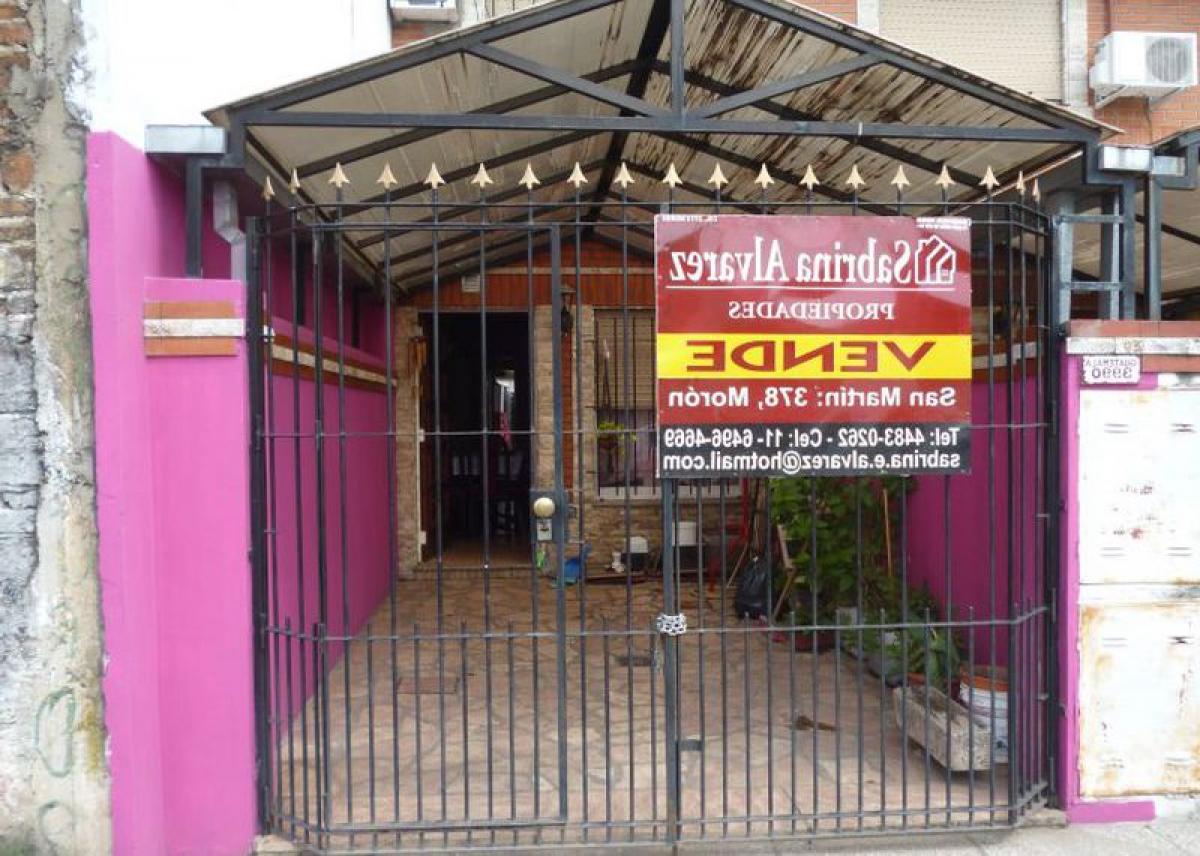 Casa de 2 dormitorios en Bermúdez, Argentina No. 12776