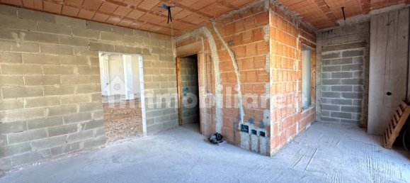 1550m² Warehouse in Lavagno, Italy No. 377855 5