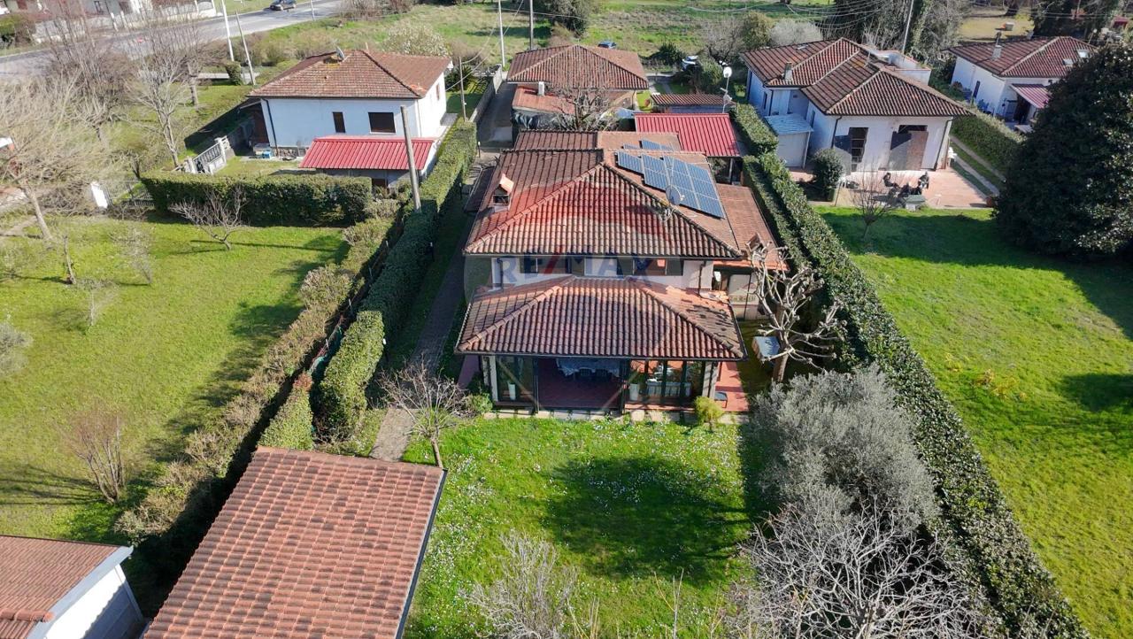 7-Zimmer Villa in Pietrasanta, Italy, Nr. 71153