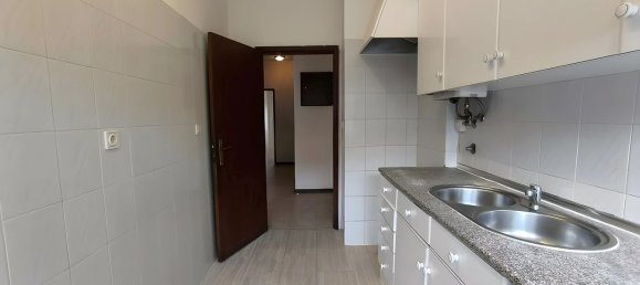 3 bedrooms Apartment in Loures, Portugal No. 95031 3