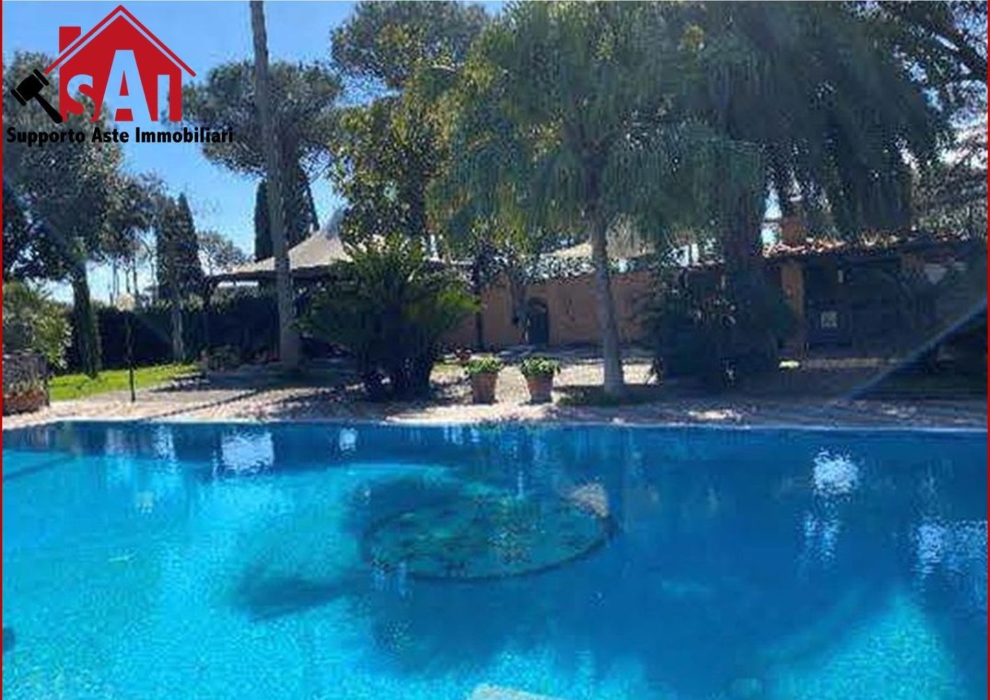 5 rooms House in Rome, Italy No. 191395