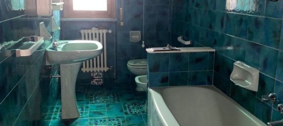 6 rooms Apartment in Alessandria, Italy No. 51427 5