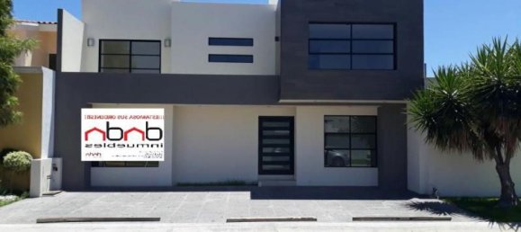 Дом с 4 спальнями в Керетаро, Мексика № 148808 2