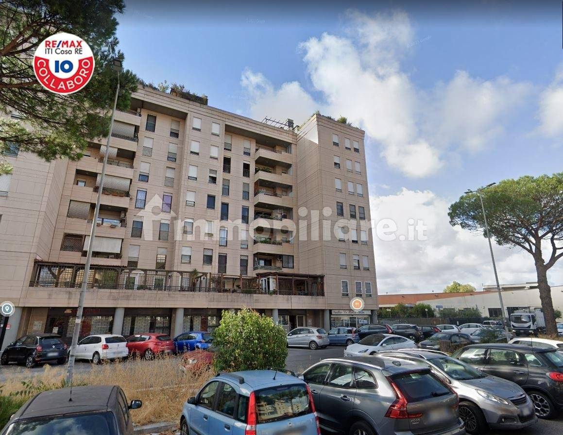 1 room Commercial property in Rome, Italy No. 52578