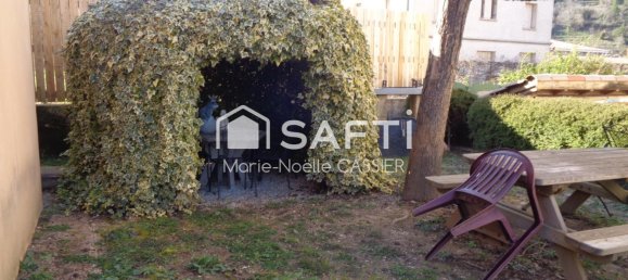 Замки и поместья с 10 спальнями в Сен-Совёр-де-Монтагю, Франция № 194100 5