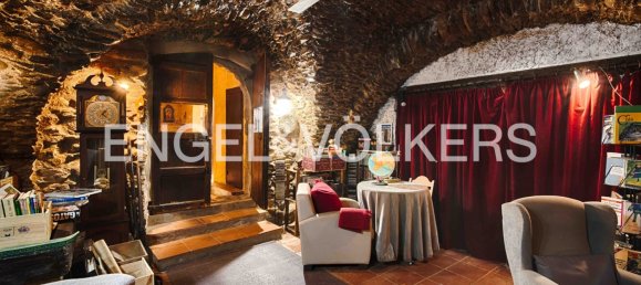 3 bedrooms House in Garriguella, Spain No. 177369 27