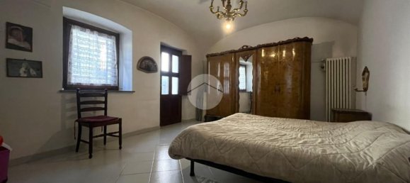 Дом с 6 комнатами в Кьяверано, Италия № 119256 24