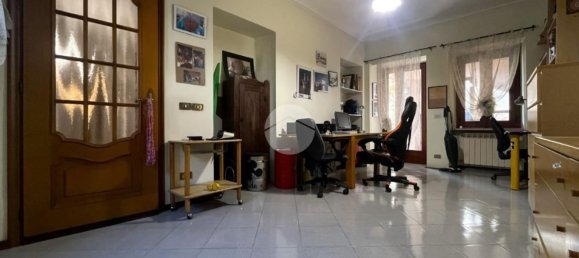 Дом с 6 комнатами в Кьяверано, Италия № 119256 20