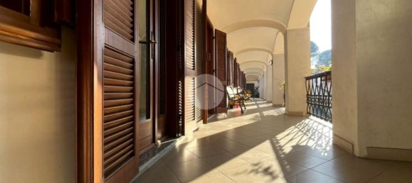 Дом с 6 комнатами в Кьяверано, Италия № 119256 12