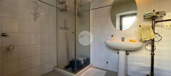 Дом с 6 комнатами в Кьяверано, Италия № 119256 23